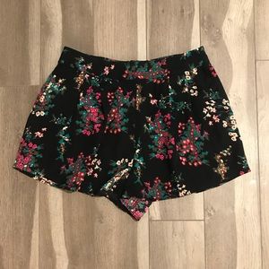 Floral Shorts NWOT